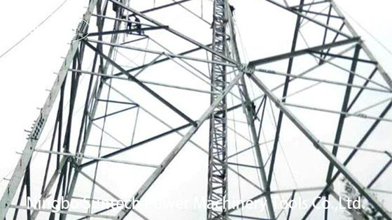 Une forme treillagent des travaux de construction de Gin Pole Tower Erection Tools