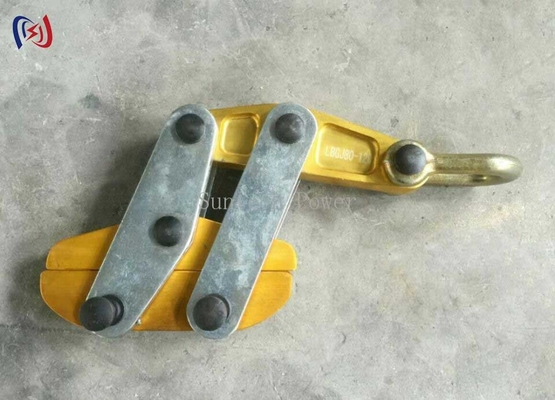 Garantit un service lourd, accompagné d'une pince à clapets et d'une forge d'acier de haute qualité pour une durabilité maximale.