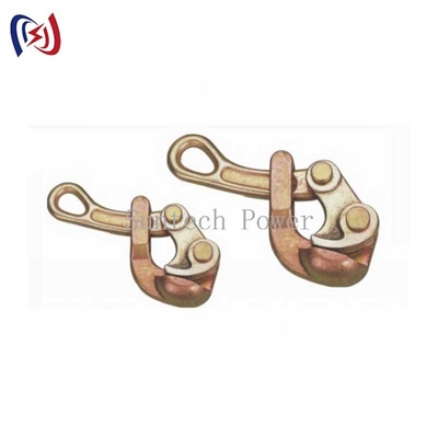 Acier supérieur galvanisé de la tour Q235 de toit de Guyed Polonais d'immersion chaude avec les accessoires relatifs
