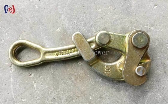 Acier supérieur galvanisé de la tour Q235 de toit de Guyed Polonais d'immersion chaude avec les accessoires relatifs