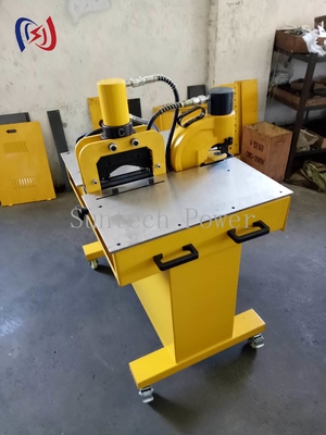​​Machine hydraulique pour barres omnibus - Outil professionnel pour la fabrication de barres omnibus de haute précision