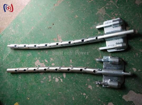 La tête robuste des trois conducteurs maintient une configuration triangulaire précise, équilibre les forces de traction et offre une résistance exceptionnelle