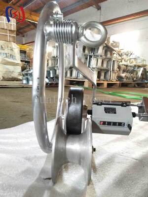 Appareil portable de mesure de longueur de conducteur pour utilisation sur le terrain avec un diamètre de câble maximal de 50 mm