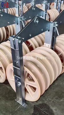 Bloc de passage pour câbles de la série 1040 pour le tirage à haute tension de conducteurs de transmission de grand diamètre