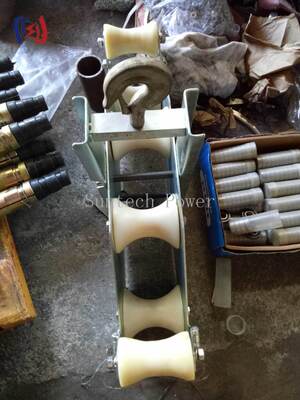 Bloc combiné à quatre faisceaux lourds avec une charge nominale de 10KN, un rayon de flexion de R570 et un poids de 23,5 kg pour un levage mécanique avantageux