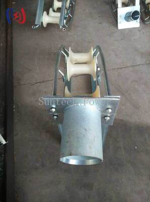 Rouleau de protection des entrées de câbles professionnel de la série C avec un diamètre de tube de 80 à 200 mm pour le tirage de câbles résistants à la corrosion et à faible frottement