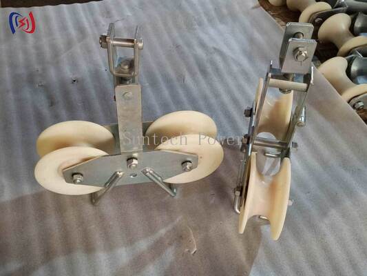25KN Tandem Sheave Stringing Block pour les conducteurs ACSR à grande section LGJ300-500 avec conception de gaine en tandem