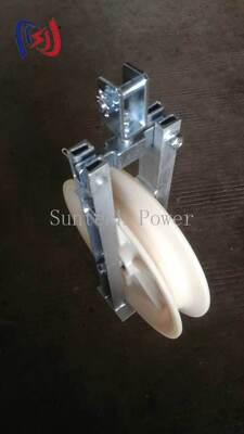 20-50KN OPGW Stringing Block avec 660x110mm Nylon Sheave et Straight Through Design pour l'installation de câbles à fibre optique