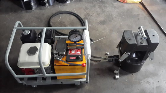 Outils hydrauliques de conditionnement avec pompe hydraulique à haute pression pour l'alimentation électrique des machines de coupe, de compression et de perforation