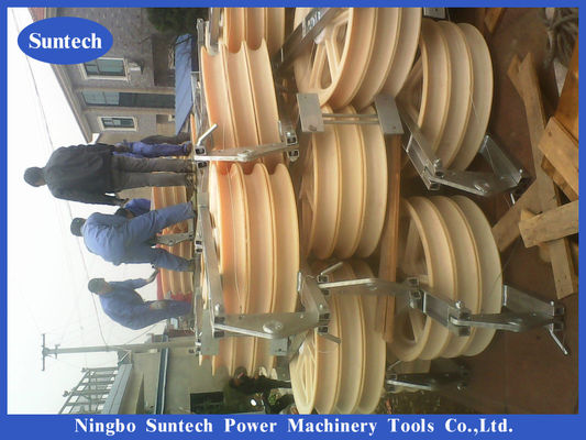 Trois blocs de cordage de conducteurs de transmission SHDN groupés