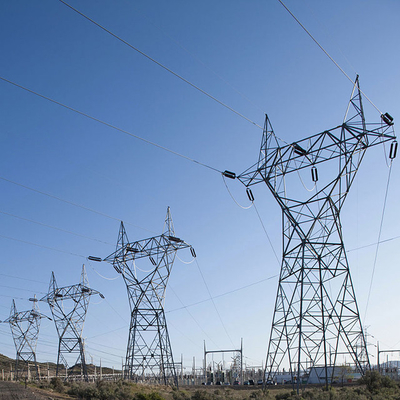 Tour galvanisée de ligne électrique de l'acier 330kV de Q255 Q355