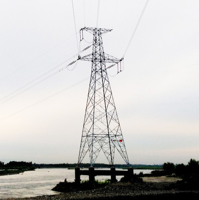 la ligne de transmission 132kv a galvanisé la tour en acier de trellis