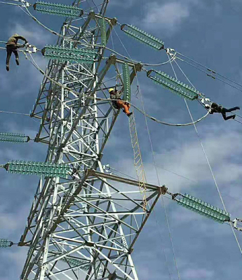 4 330kv à jambes ont galvanisé Angel Steel Lattice Transmission Tower