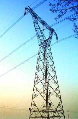 10 - Tour en acier de transmission de trellis de 700KV HDG
