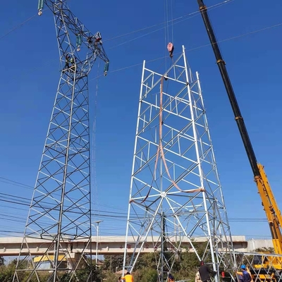 L'immersion 115KV chaude a galvanisé la tour en acier de télécommunication