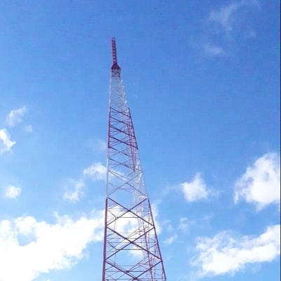 Tour en acier 100m de télécom angulaires de TV avec l'immersion chaude galvanisée