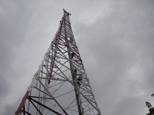 Tour 3 ou de télécommunication de galvanisation d'immersion chaude jambe 4