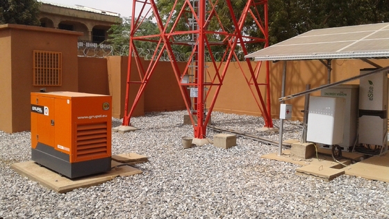 l'électricité angulaire de Polonais de 3 jambes de télécom de 86um 90M Angle Steel Tower