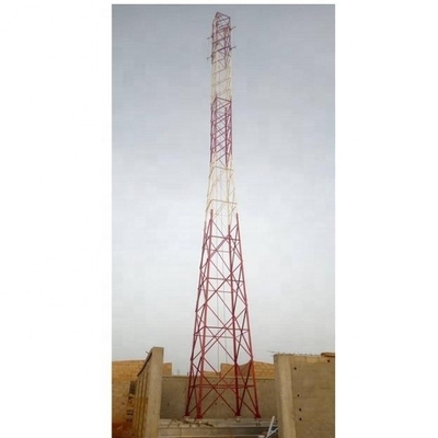 Tour en acier de télécommunication du RDS RDU avec les parenthèses et la barrière de palissade