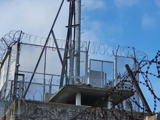 Télécommunication de tour du dessus de toit le RDS/télécom unipolaires en acier/GSM