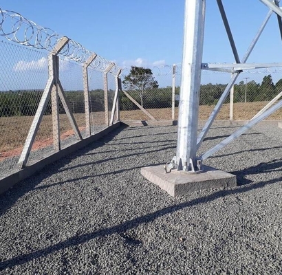 Ligne de transmission tour en acier tubulaire de télécom pour le chantier de construction